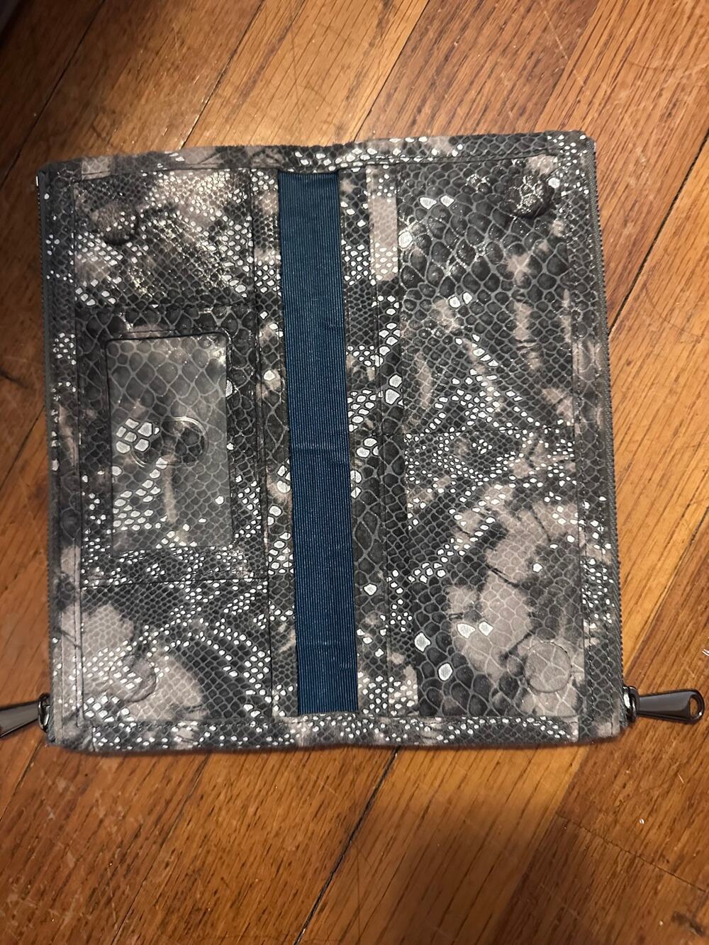 Snakeskin Wallet | Hobo | OS